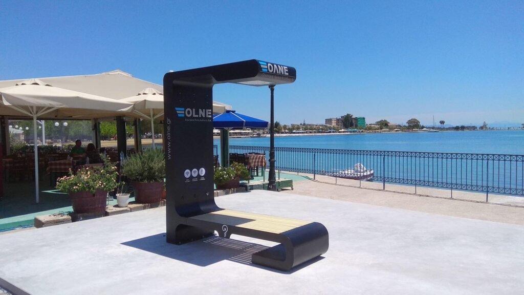 smart-bench-lightinus-eretria-1